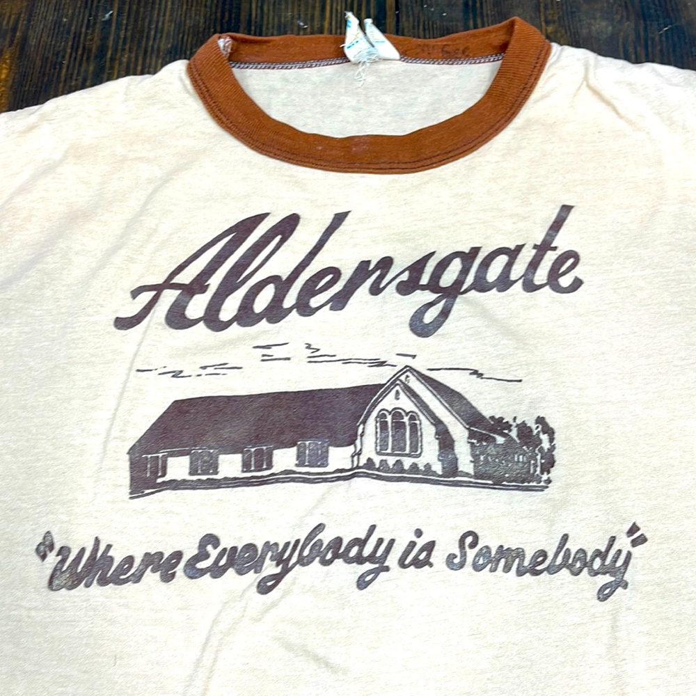 Vintage Aldensgate “where everybody is somebody “ Ringer T Size Adult Large